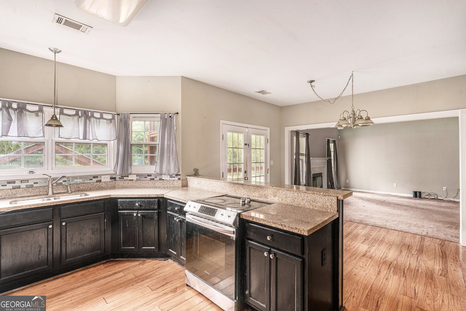 284 Valley Way Hampton - 11
