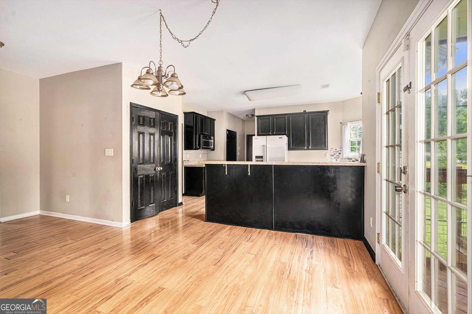 284 Valley Way Hampton - 6