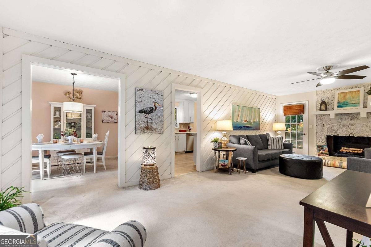 706 Magnolia Way Woodstock - 2