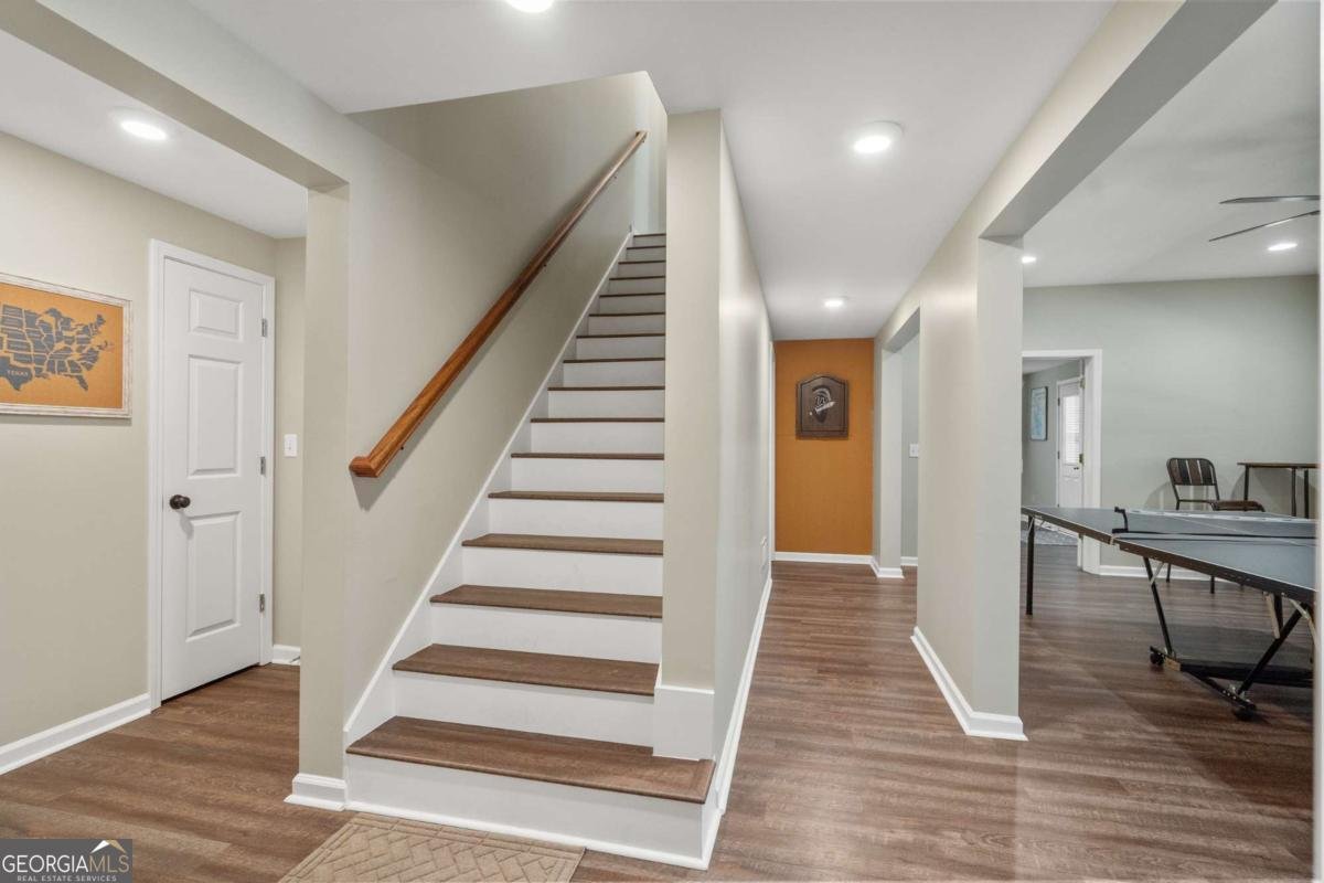 1035 Autumn Close Milton - 36