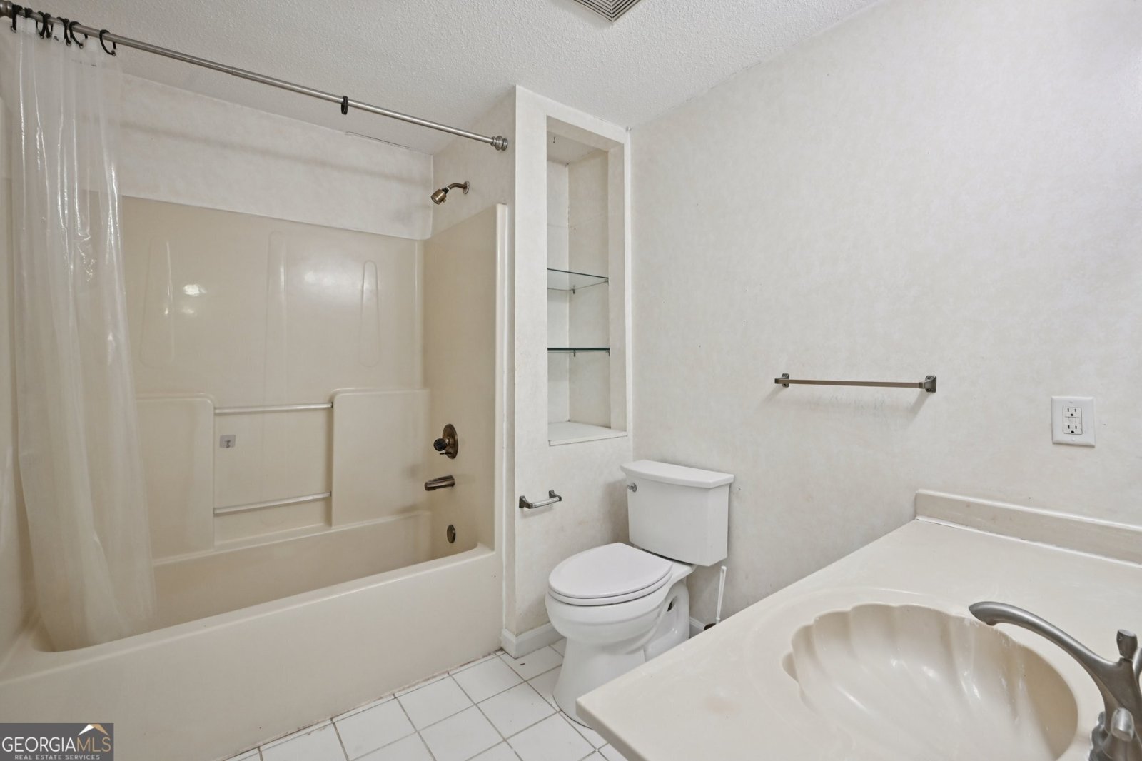 642 Lester Road Fayetteville - 43
