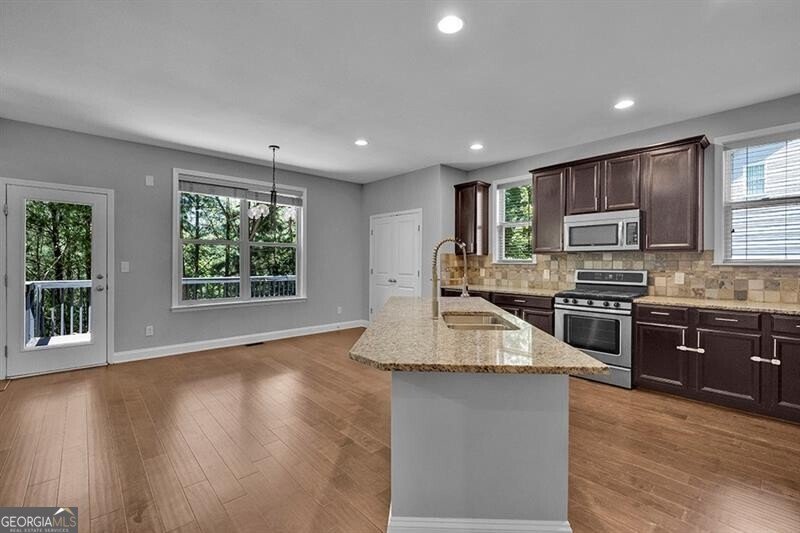 1040 Chelsey Way Roswell - 13