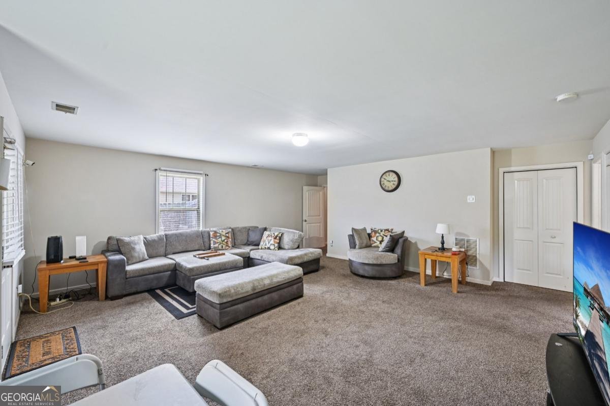 1066 Mcduffie Circle Douglasville - 18