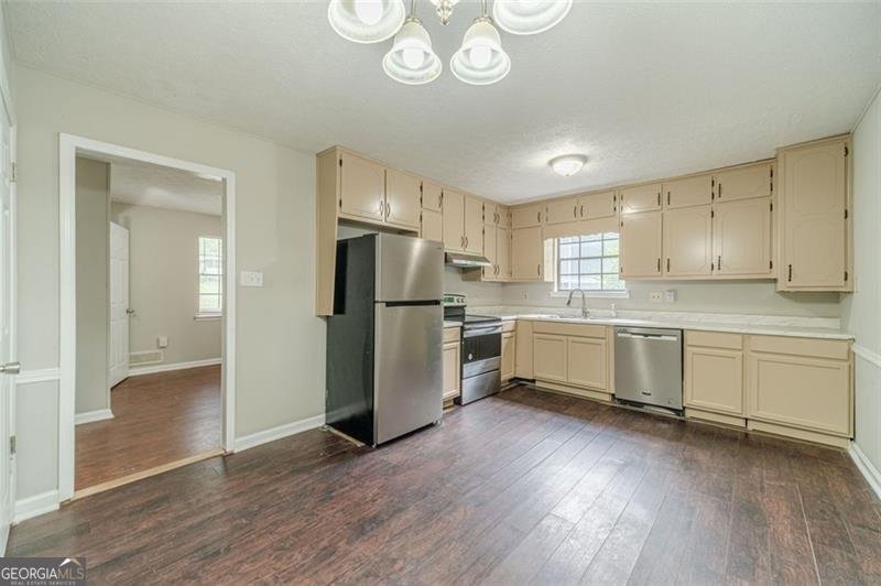 3872 TREE BARK Snellville - 12