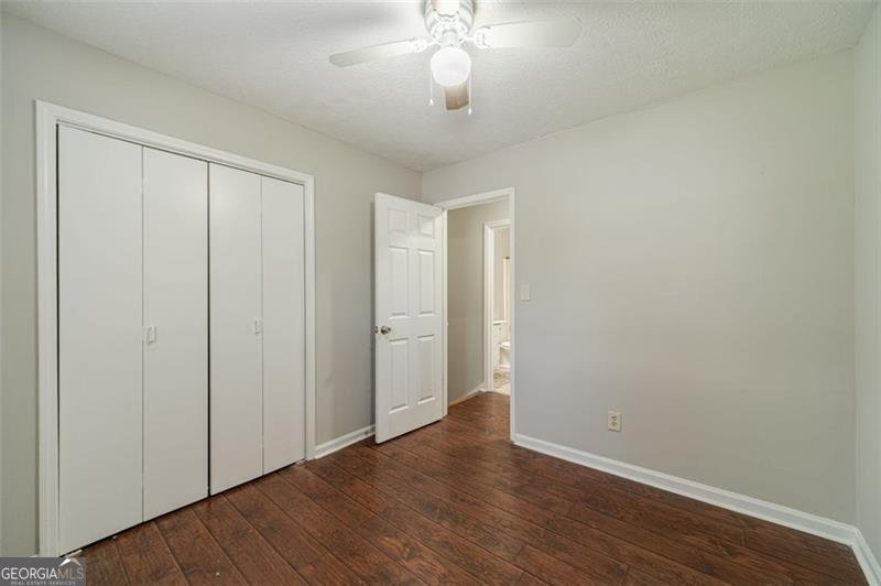 3872 TREE BARK Snellville - 20