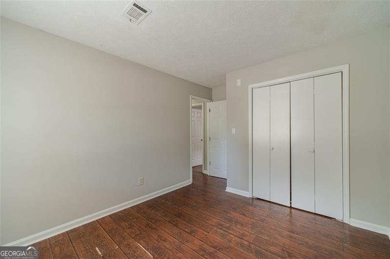 3872 TREE BARK Snellville - 23