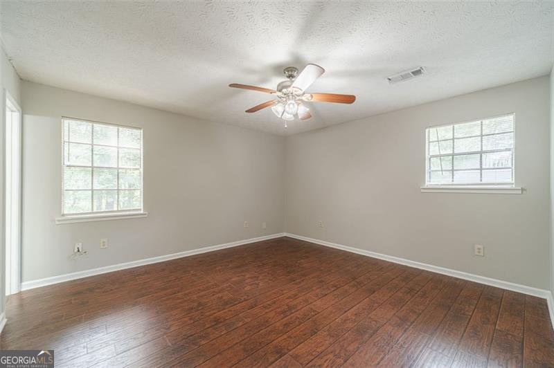 3872 TREE BARK Snellville - 24