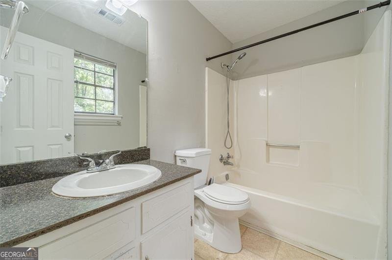 3872 TREE BARK Snellville - 27