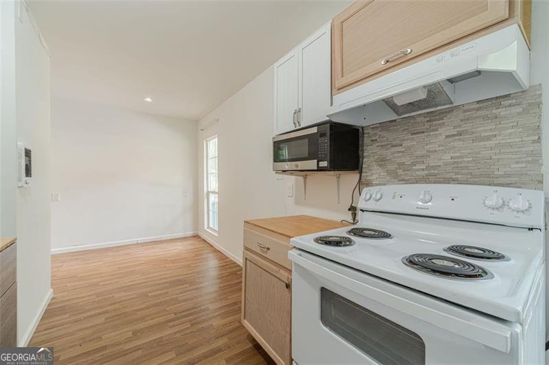 3872 TREE BARK Snellville - 29