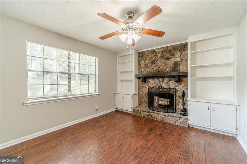 3872 TREE BARK Snellville - 8