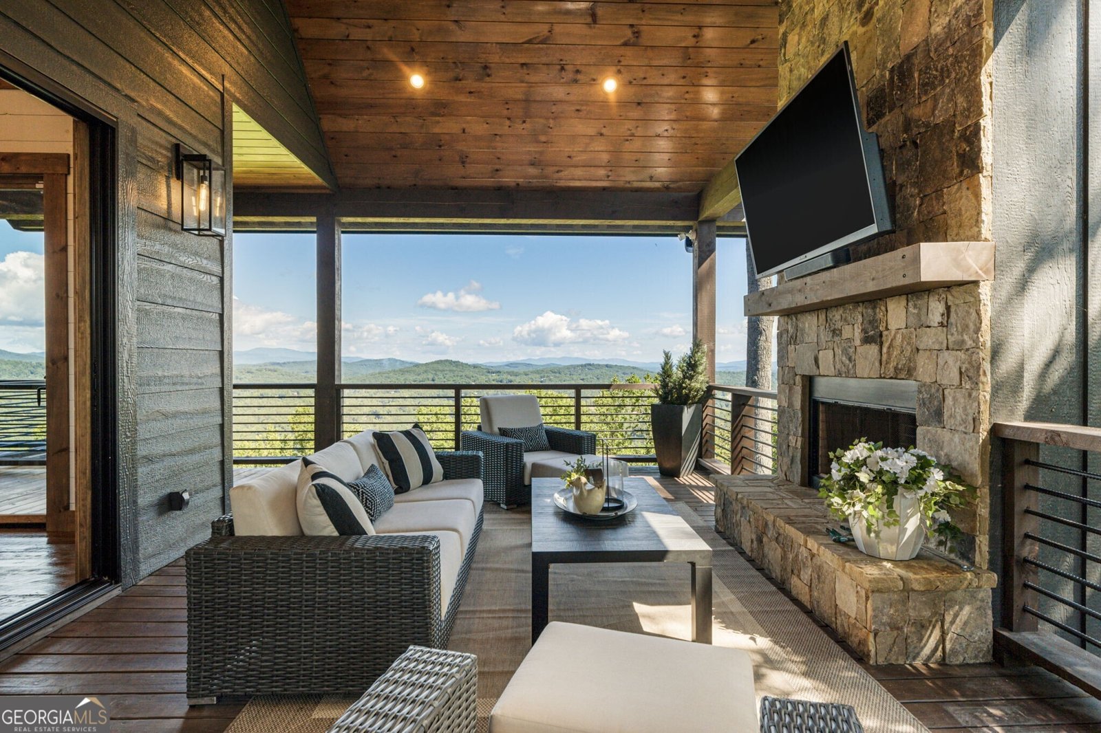 462 Overlook Drive Blue Ridge - 37