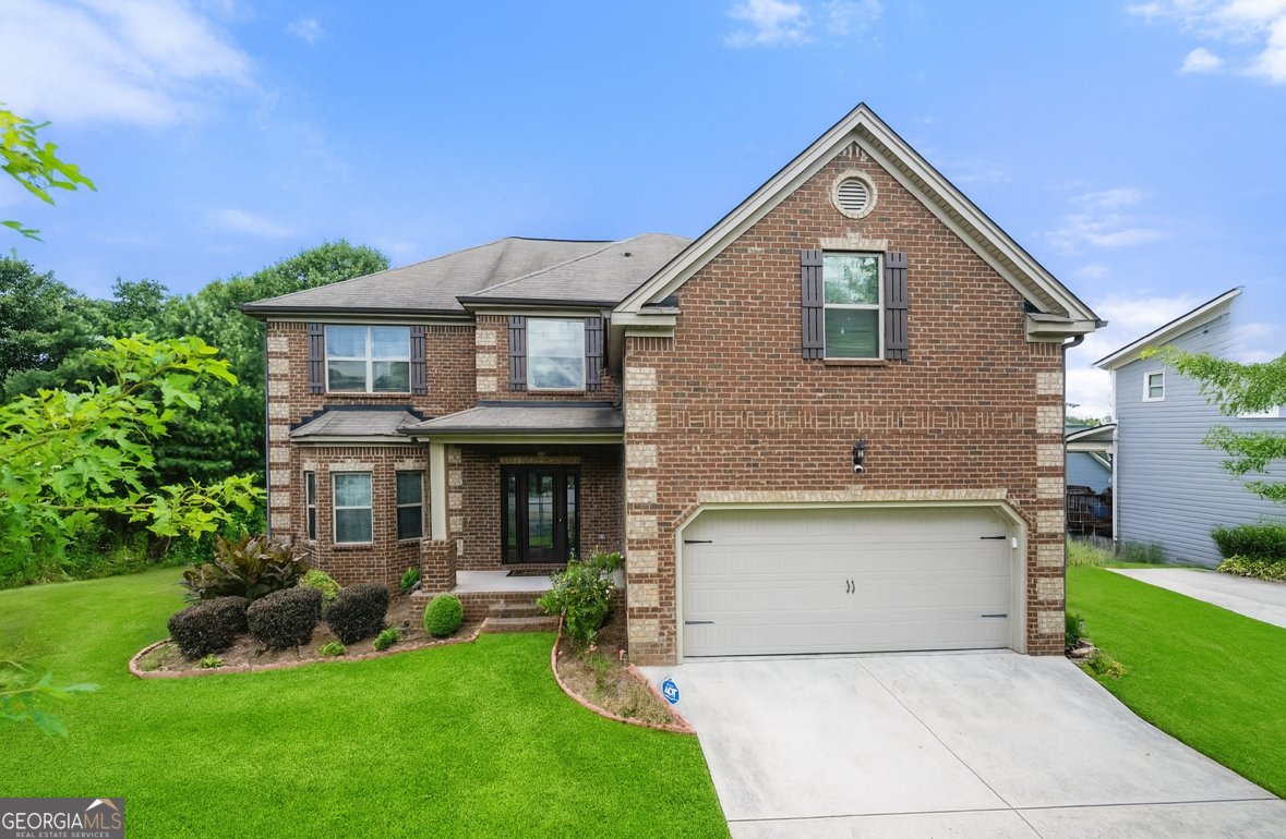 204 MISTY GROVE Drive Loganville - 1