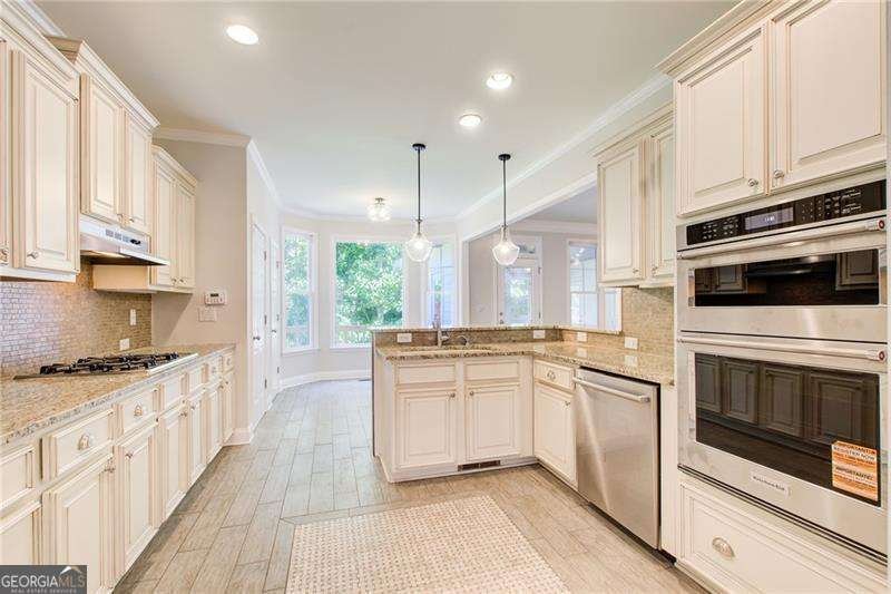 6426 Crown Forest Court Mableton - 1