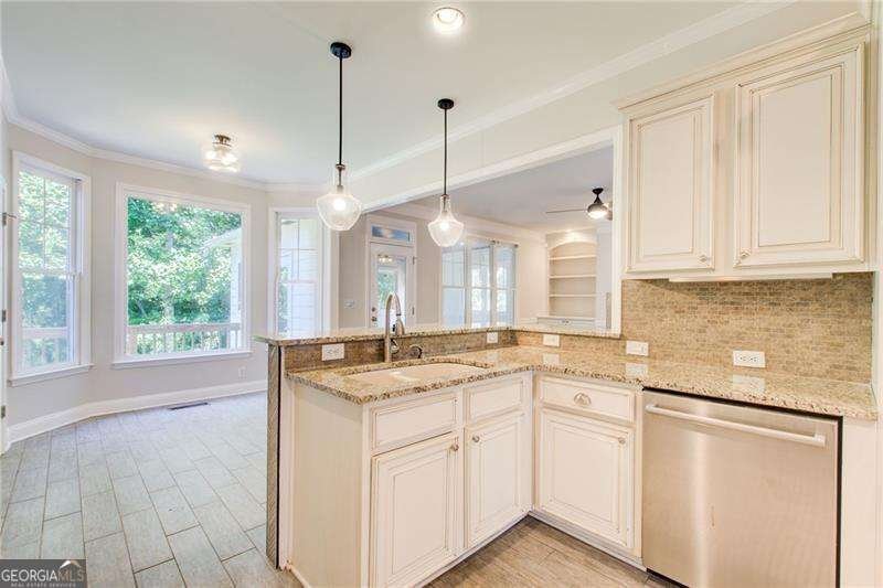 6426 Crown Forest Court Mableton - 2