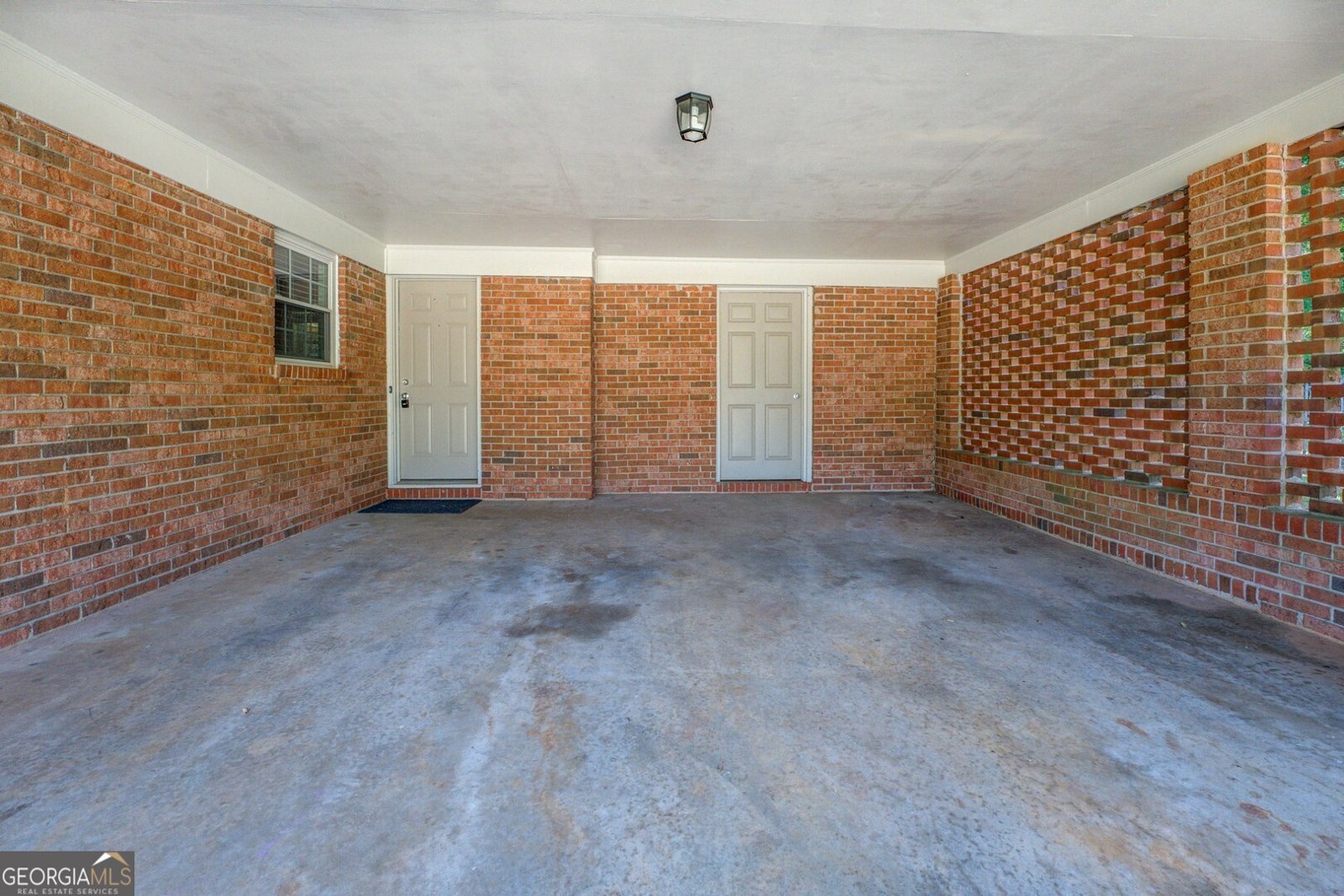 5257 Pinecrest Drive Covington - 37