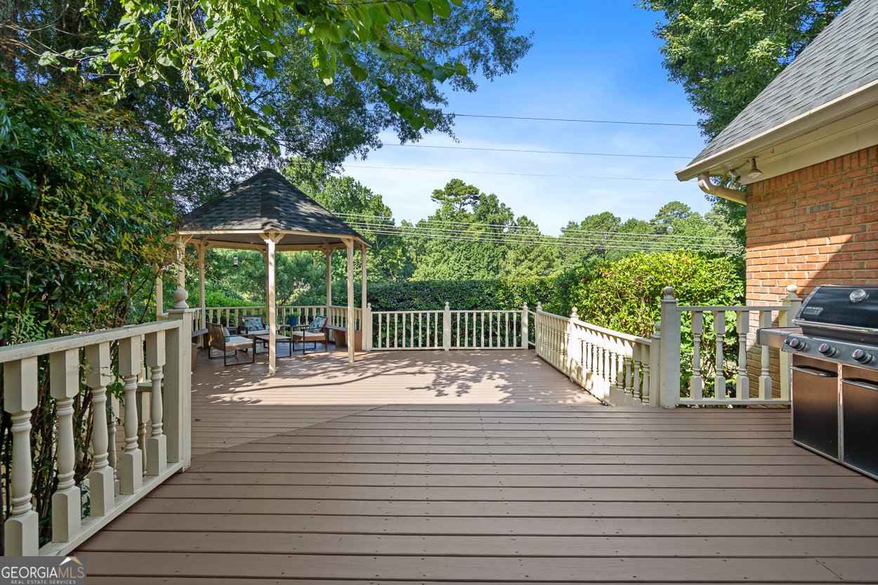 160 Amsterdam Drive Lilburn - 11