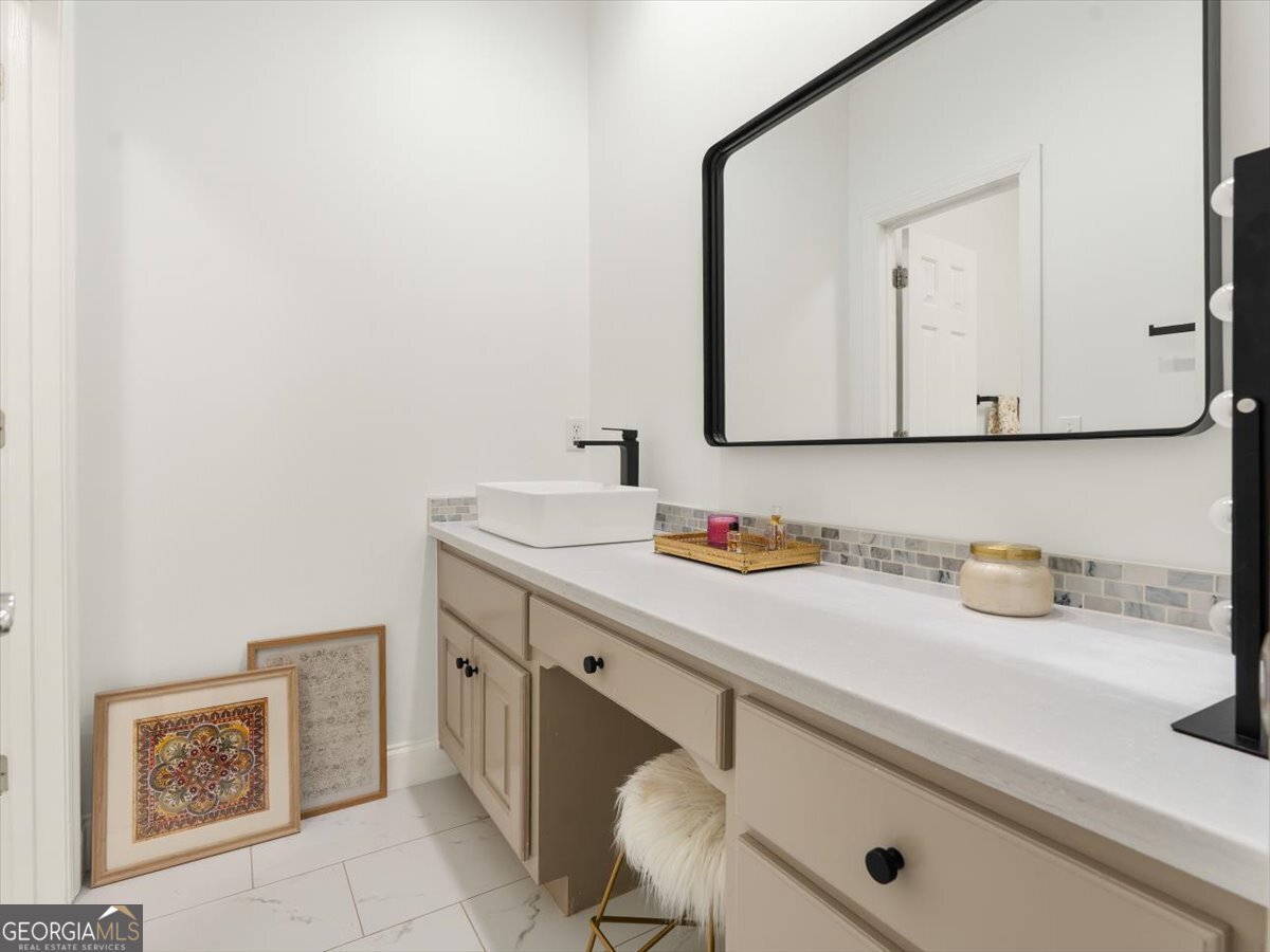 9745 AUTRY FALLS Drive Alpharetta - 33