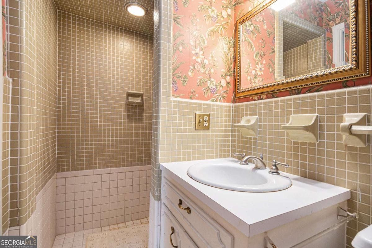 1 Westlyn Place Rome - 23