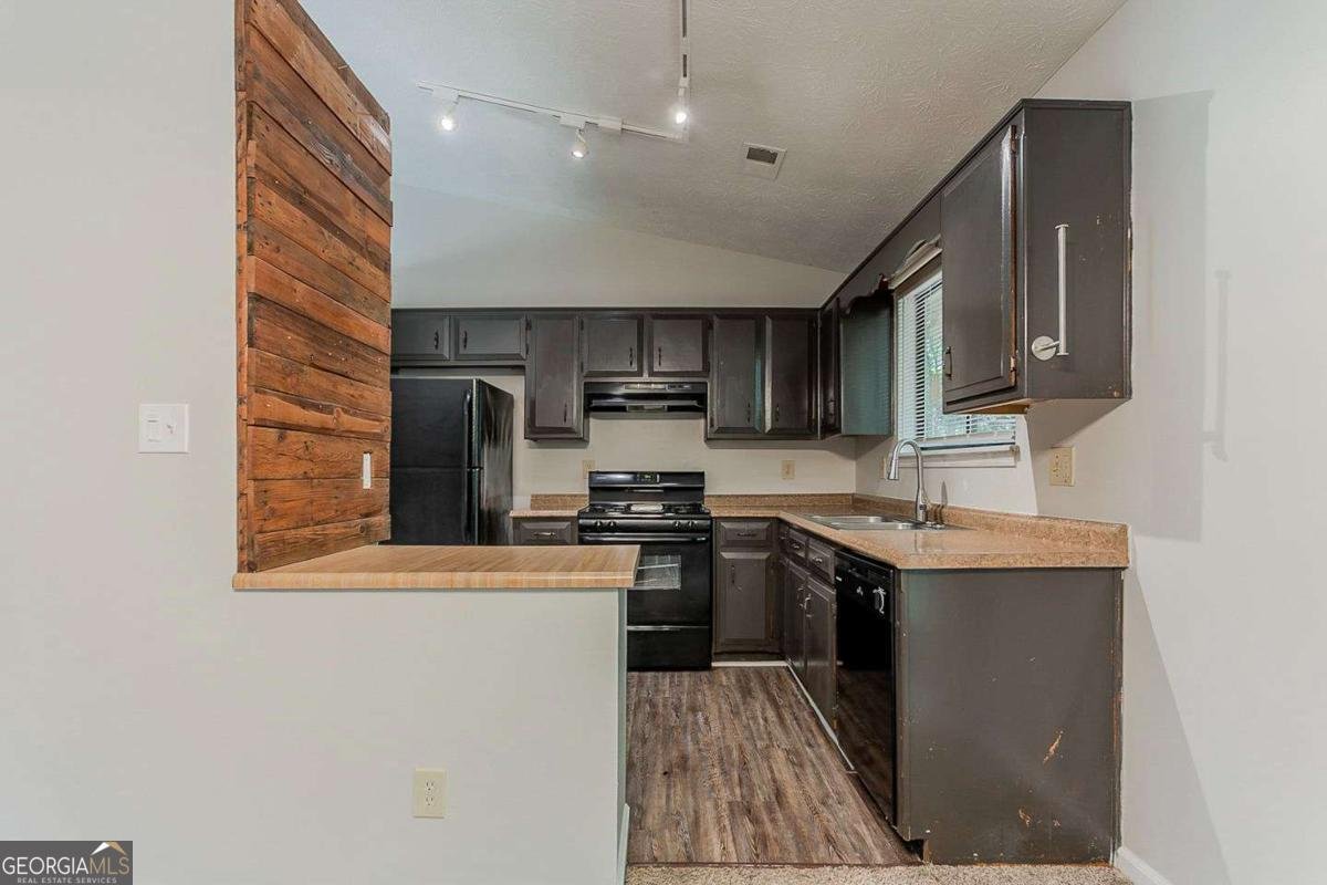 3406 Deshong Drive Stone Mountain - 6