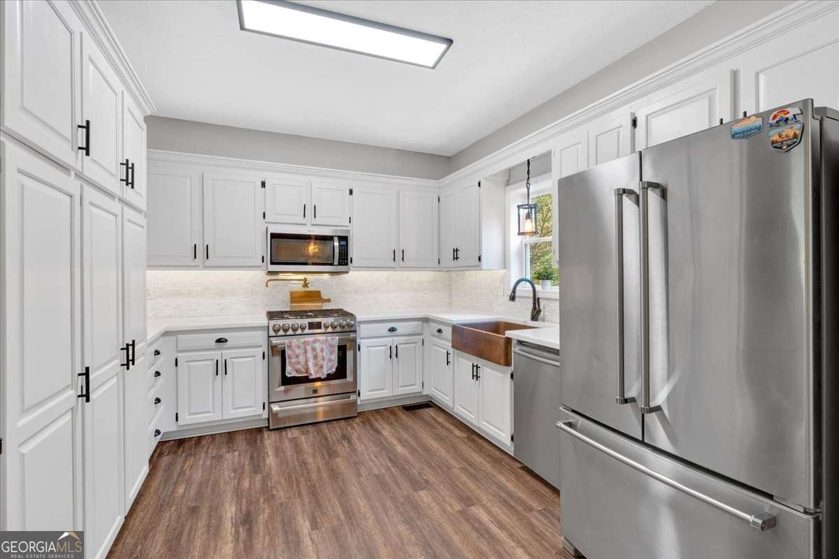 3044 Cypress Cove Ball Ground - 13
