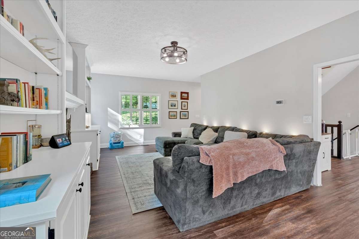 3044 Cypress Cove Ball Ground - 21