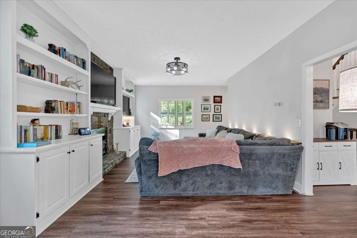 3044 Cypress Cove Ball Ground - 22