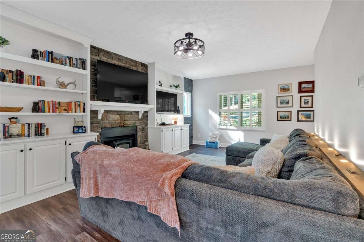 3044 Cypress Cove Ball Ground - 23