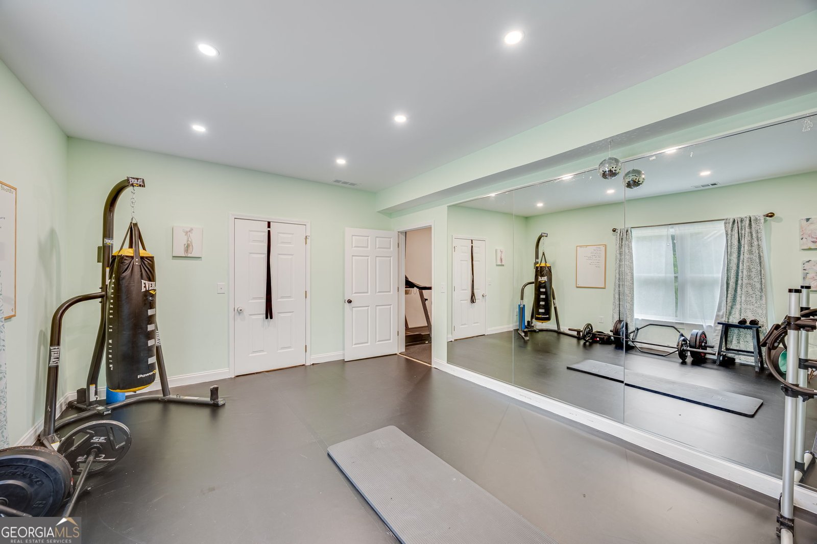 5725 Ridgewater Drive Gainesville - 58