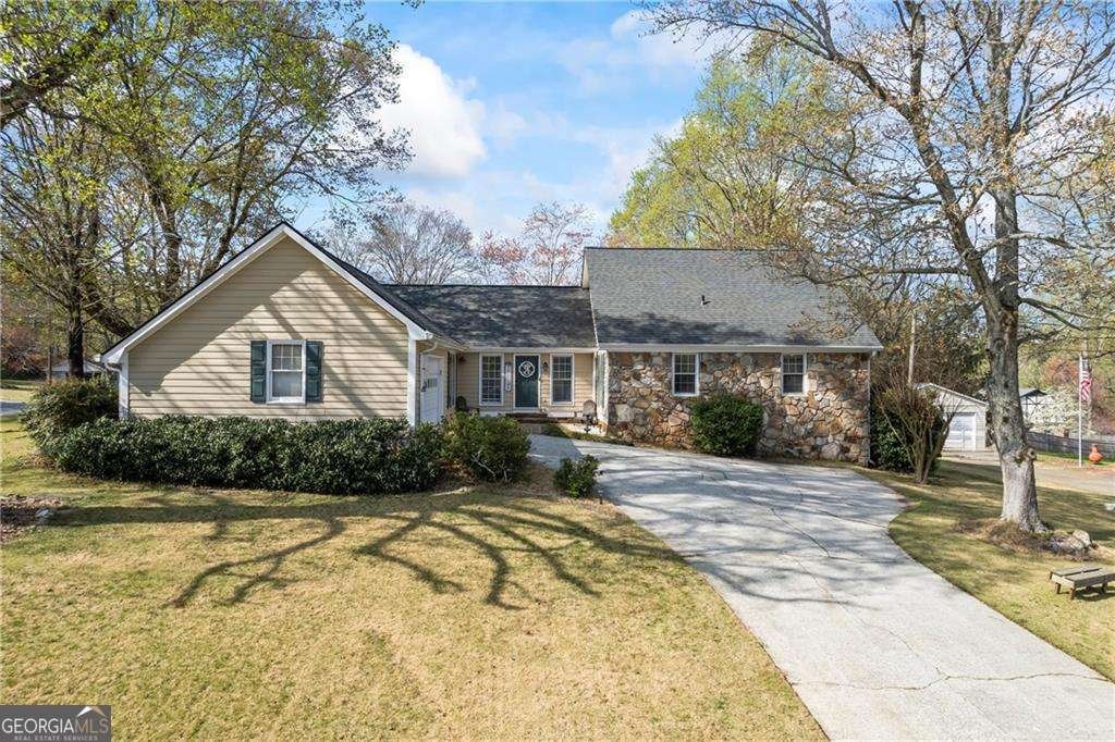 2019 Wiltshire Place Snellville - 1