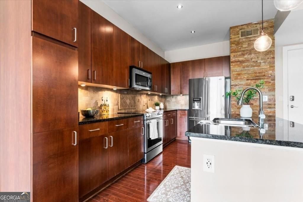 711 Cosmopolitan Drive Atlanta - 7