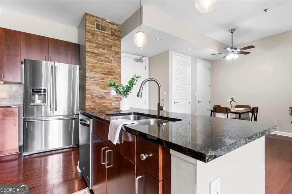 711 Cosmopolitan Drive Atlanta - 9