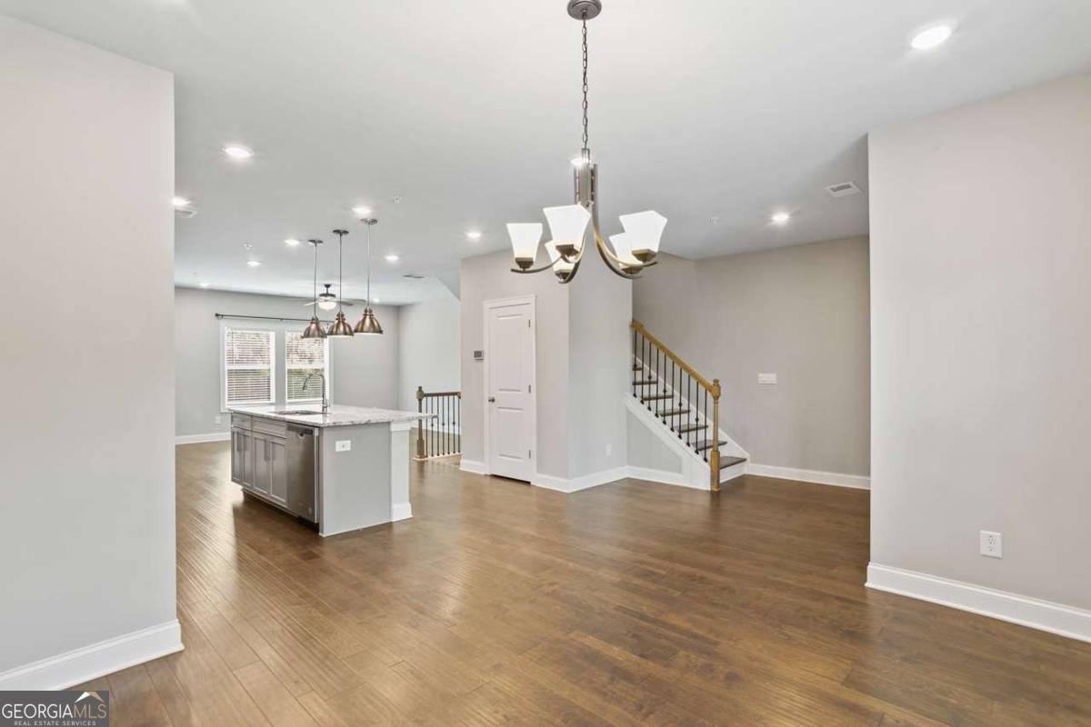 320 Lincoln Street Woodstock - 14