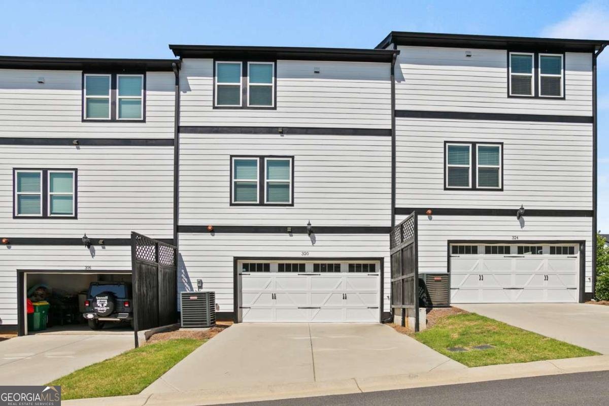 320 Lincoln Street Woodstock - 42
