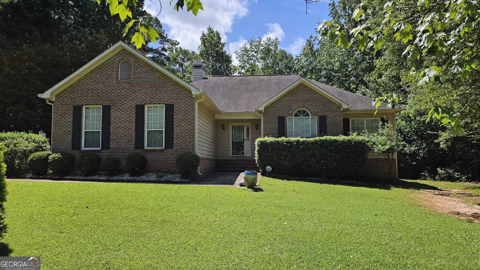 219 Thorncrest Stockbridge - 2