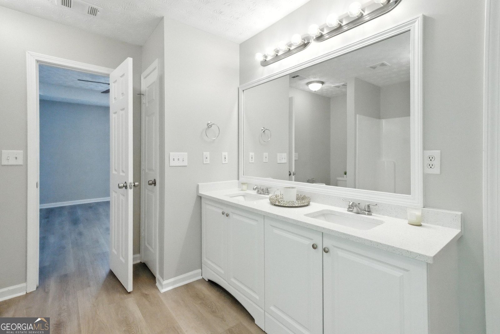1399 Cutters Mill Drive Lithonia - 19