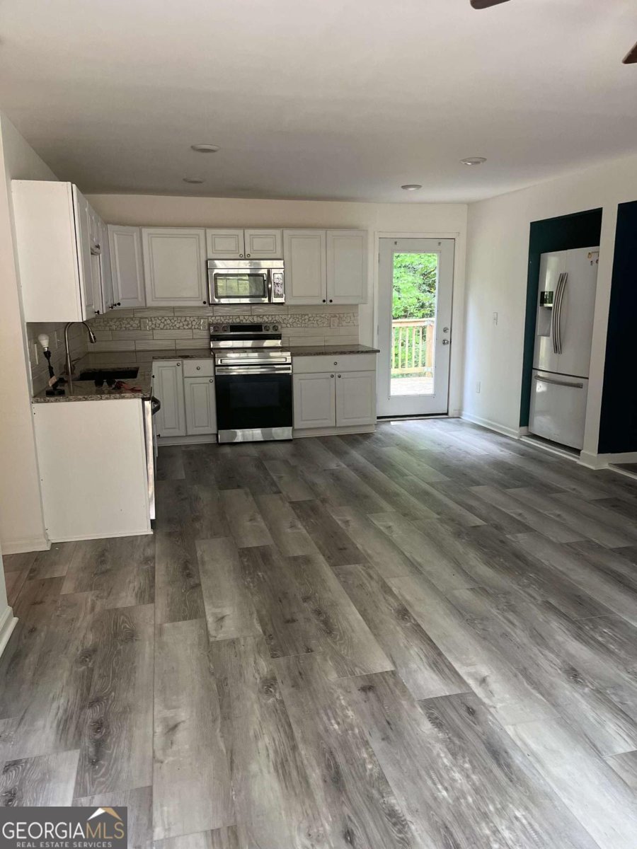 755 Cascade Drive Forest Park - 2