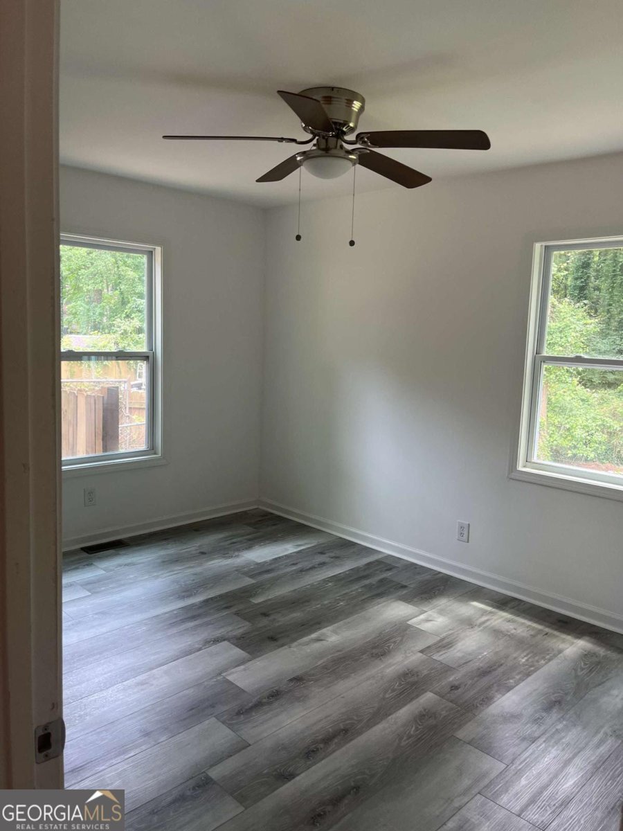 755 Cascade Drive Forest Park - 8