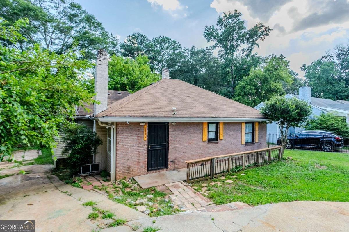 1905 Flat Shoals Road Atlanta - 3
