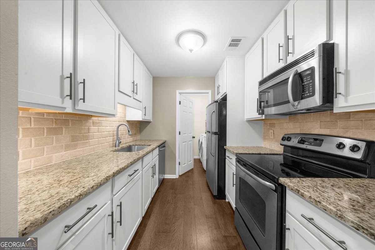 25305 Plantation Drive Atlanta - 17