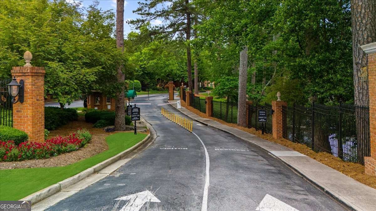 25305 Plantation Drive Atlanta - 26