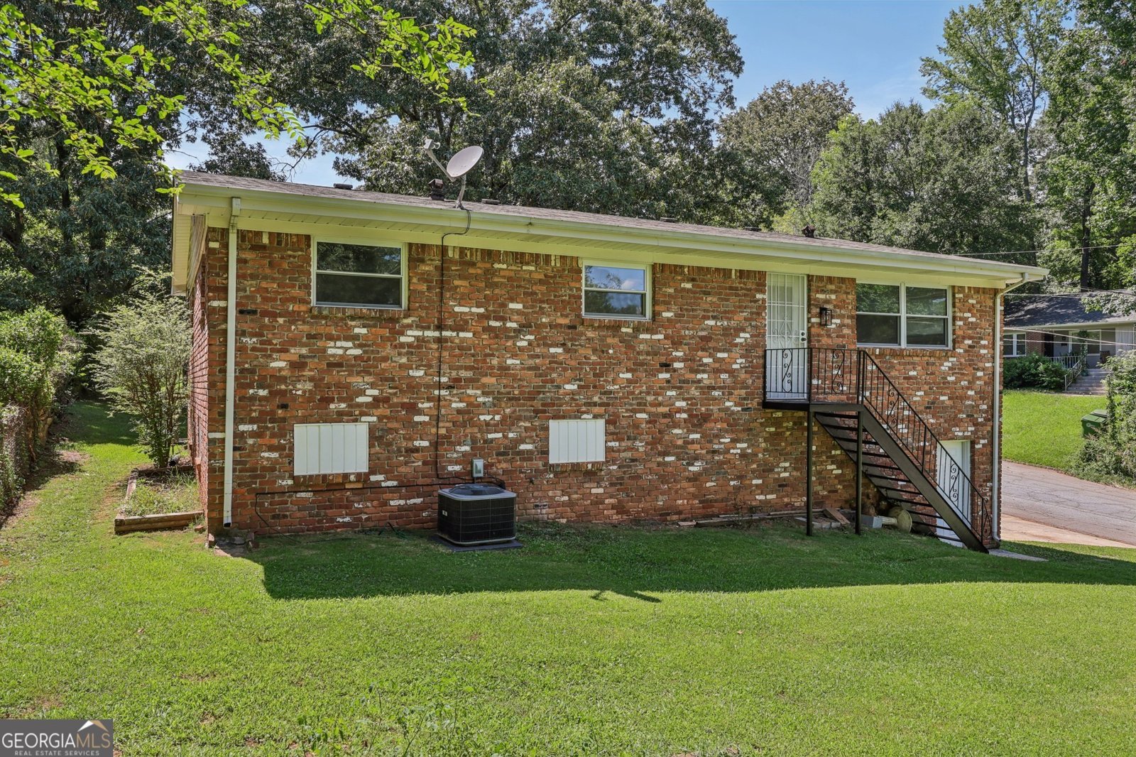 1520 Brewer Boulevard Atlanta - 25