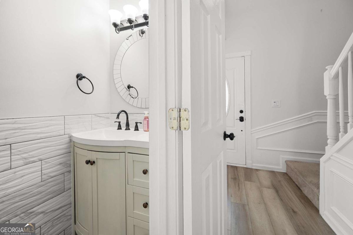 890 Eagle Creek Drive Lawrenceville - 11