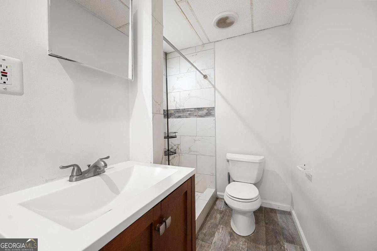 890 Eagle Creek Drive Lawrenceville - 17