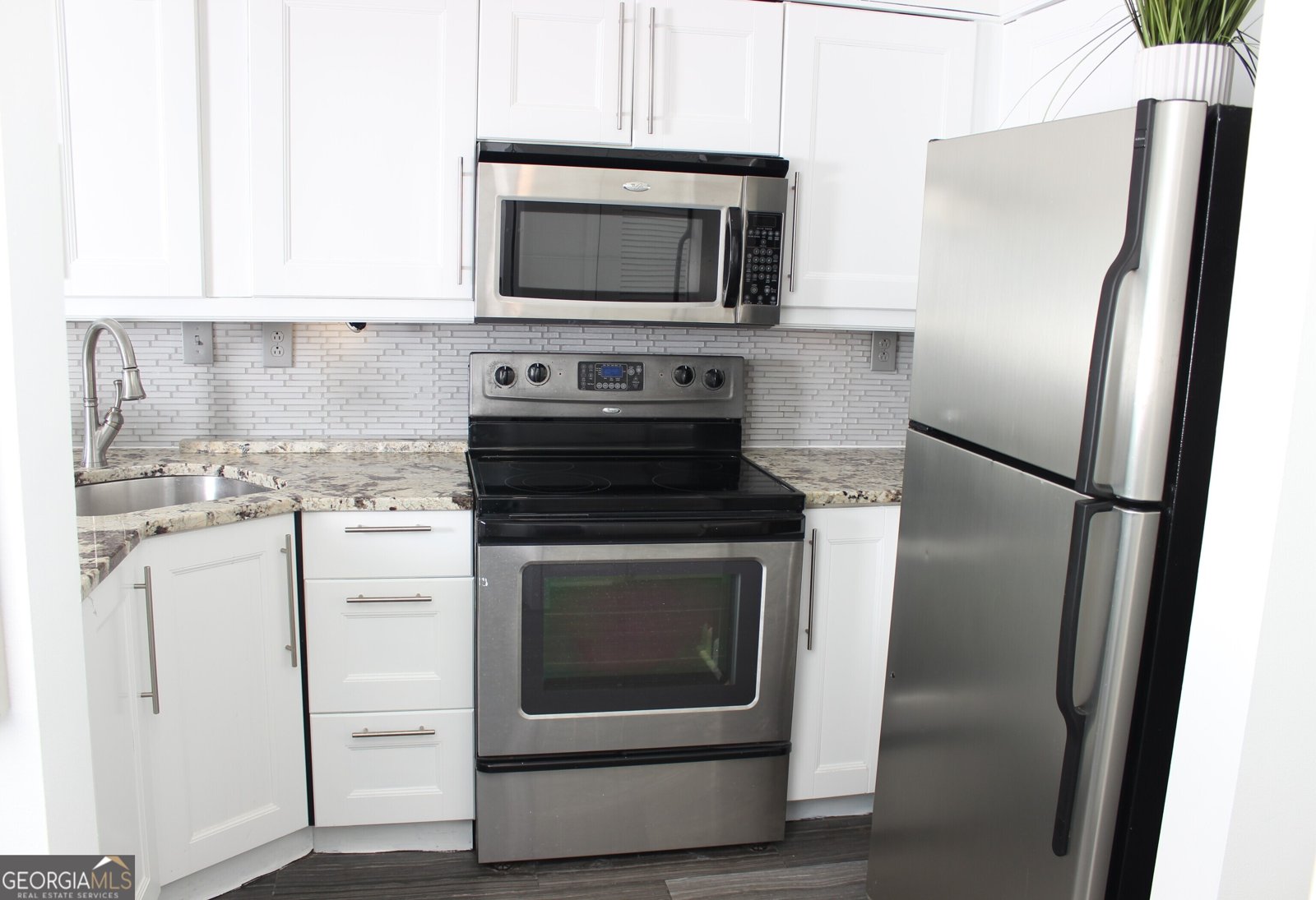 2870 PHARR CT S Court Atlanta - 3