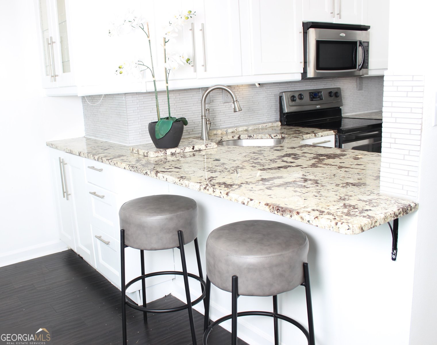 2870 PHARR CT S Court Atlanta - 4