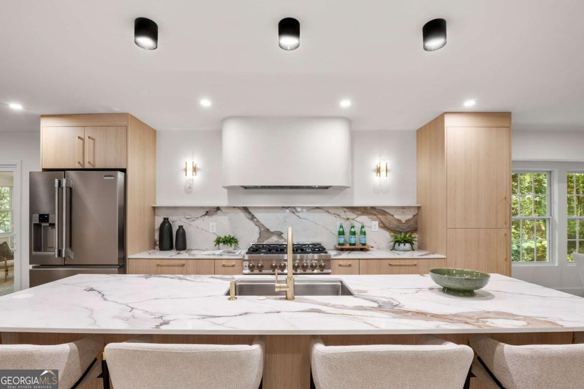 5259 Sanlee Lane Atlanta - 22