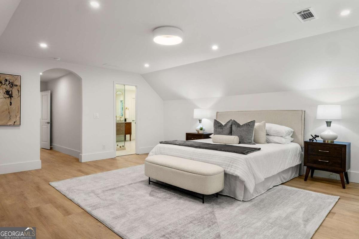 5259 Sanlee Lane Atlanta - 34