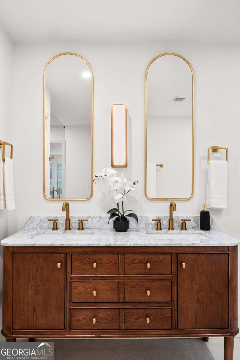 5259 Sanlee Lane Atlanta - 39