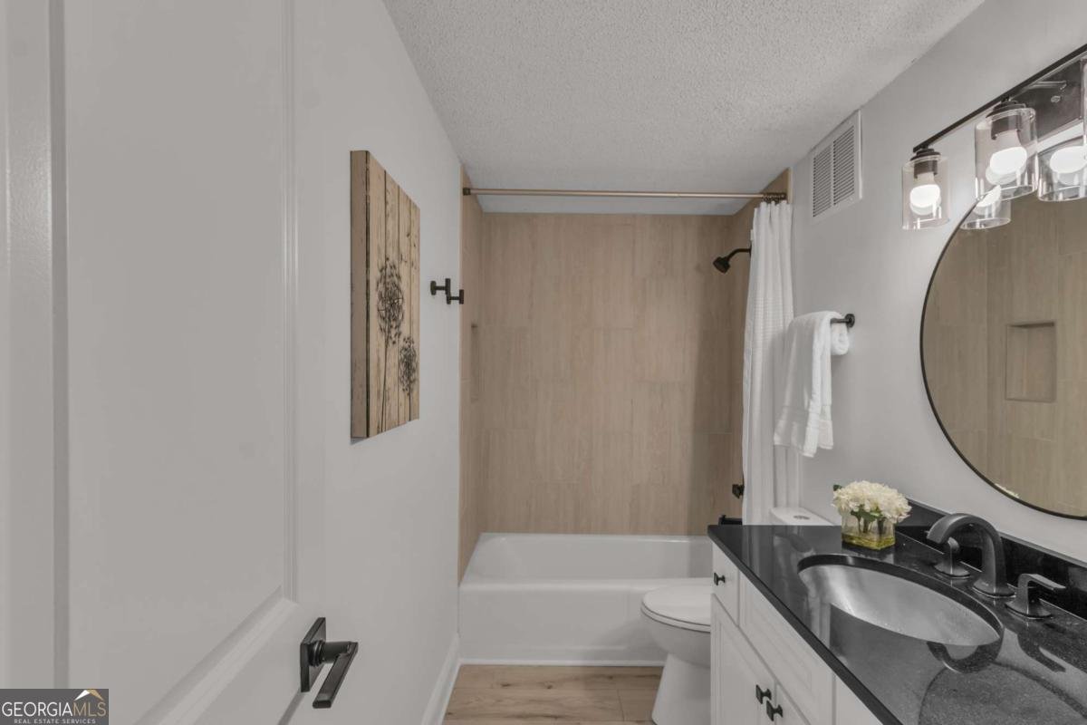2479 Peachtree Road Atlanta - 16
