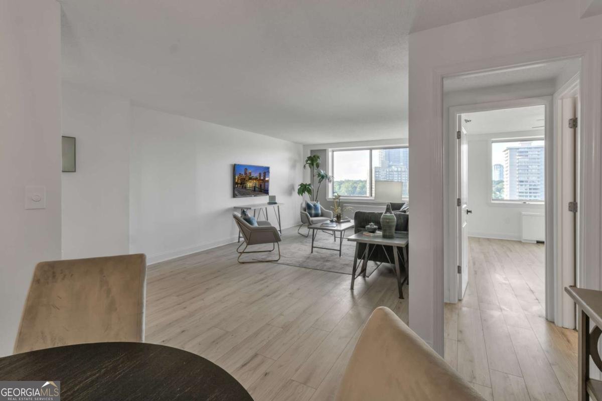 2479 Peachtree Road Atlanta - 20